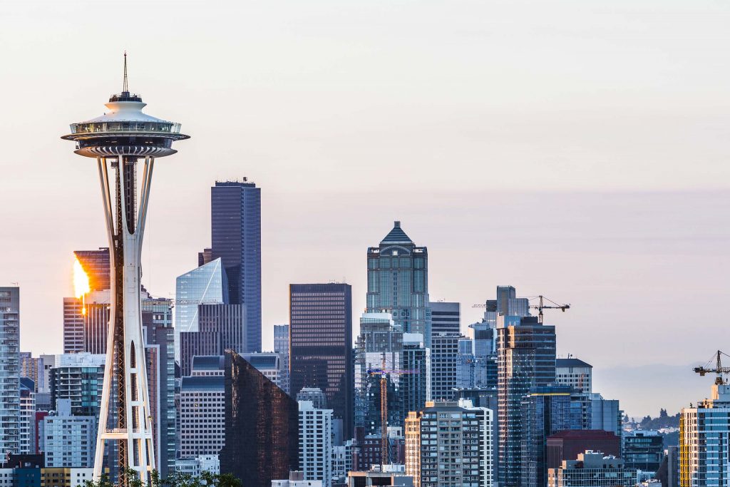 A Seattle skyline early in the morning